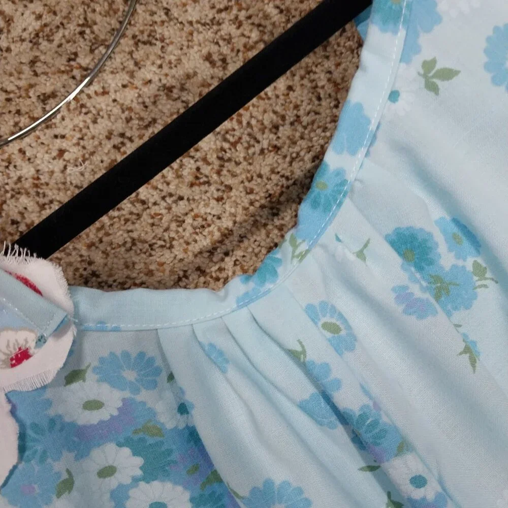 3528 Size XL Handmacde Jumpsuit In Blue and Purple with Appliqued Flowers. - Picture 4 of 5